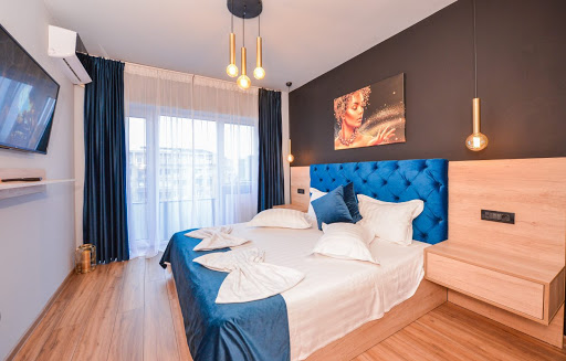 Eva Apartment – Romana Square