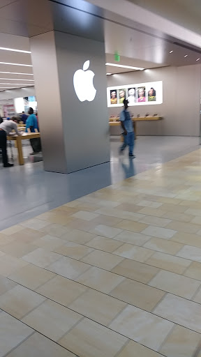 Department Store «Nordstrom Houston Galleria», reviews and photos, 5192 Hidalgo St, Houston, TX 77056, USA