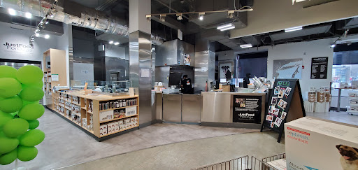 Pet Supply Store «Petco Animal Supplies», reviews and photos, 860 Broadway, New York, NY 10003, USA