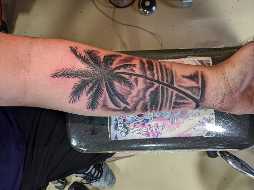 Tattoo Shop «Diablo Rojo Tattoo», reviews and photos, 2604 Guadalupe St, Austin, TX 78705, USA