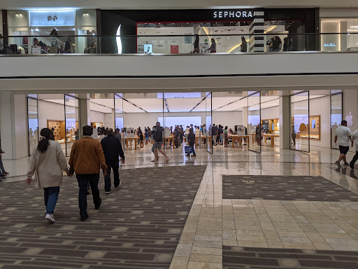 Computer Store «Apple Stoneridge Mall», reviews and photos, 1 Stoneridge Mall Rd, Pleasanton, CA 94588, USA