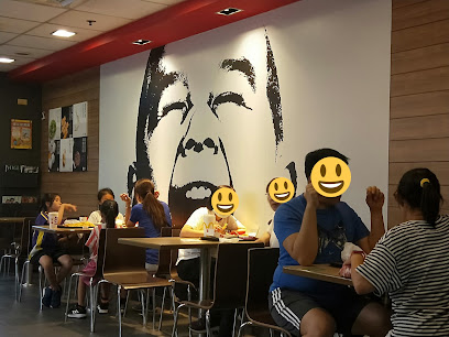 麦当劳-高雄家乐福餐厅