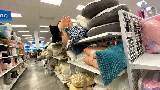 Clothing Store «Ross Dress for Less», reviews and photos, 3300 S Glenstone Ave, Springfield, MO 65804, USA