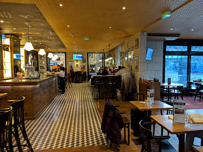 Café Leffe Tours - Gare de Tours, Pl. du Général Leclerc, 37000 Tours, France