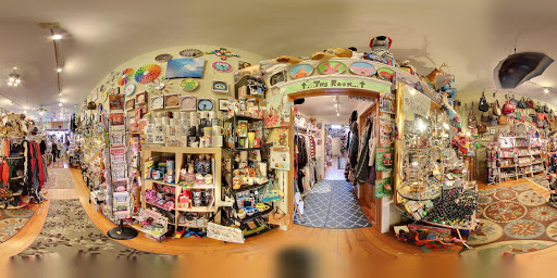 Gift Shop «Silver Spider», reviews and photos, 117 1/2 1st St NW, Mt Vernon, IA 52314, USA