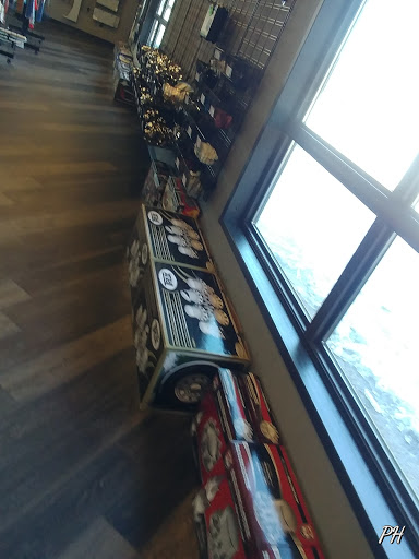 Towing Service «MotorCoach Maintenance & RV Repair», reviews and photos, 62 Rock Rd, Belgrade, MT 59714, USA