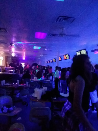 Bowling Alley «Retro Bowl», reviews and photos, 906 Liberty Dr, Liberty, MO 64068, USA