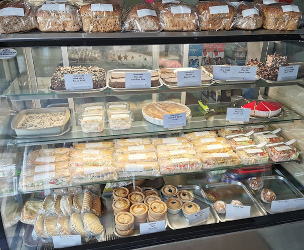 Reviews of Huntington Village Stores & Sandwich / Cake Shop in York - Supermarket