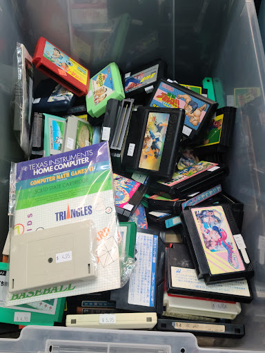 Video Game Store «Retro-Taku Videogames», reviews and photos, 507 West 11 Mile Road, Madison Heights, MI 48071, USA