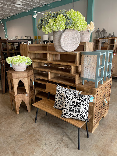 Furniture Store «Nadeau Dallas», reviews and photos, 1128 Longpoint Ave, Dallas, TX 75247, USA