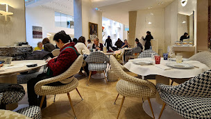 Photo n°70 de Monsieur Dior à Paris ()