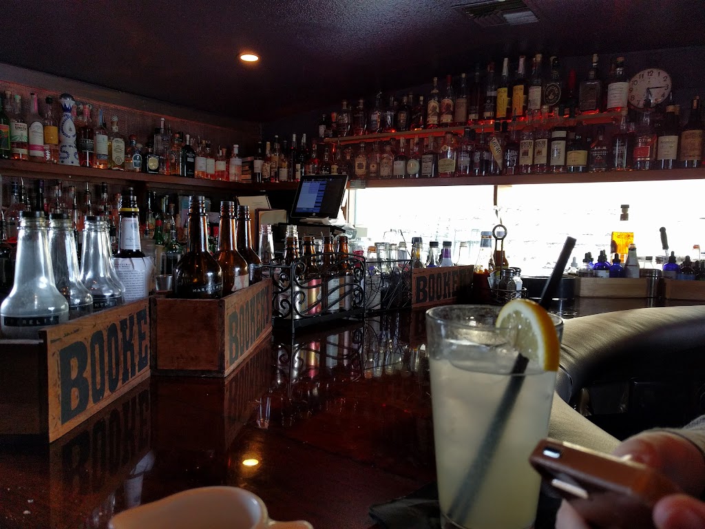 515 Kitchen & Cocktails 95060