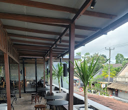 Starbucks Monkey Forest photo