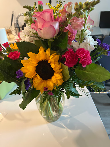 Florist «Flowers Just-4-U Florals-Gifts», reviews and photos, 2216 S Jackson St, Seattle, WA 98144, USA