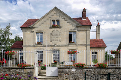 Mairie à Éméville