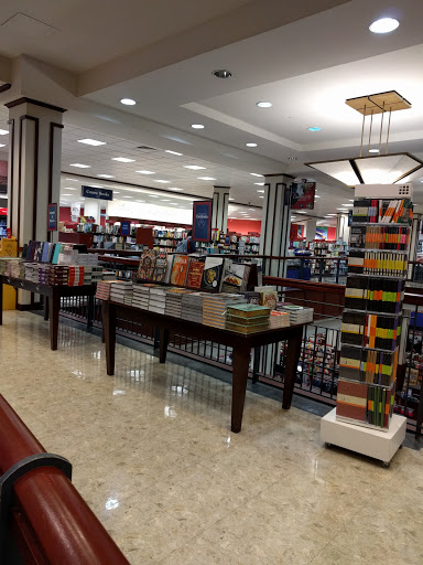 Book Store «University of Pennsylvania Bookstore», reviews and photos, 3601 Walnut St, Philadelphia, PA 19104, USA