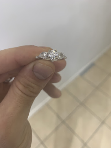 Jeweler «LD Jewelers», reviews and photos, 8073 95th St, Hickory Hills, IL 60457, USA