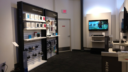 Home Audio Store «Bose Showcase Store», reviews and photos, 2223 N Westshore Blvd #254a, Tampa, FL 33607, USA