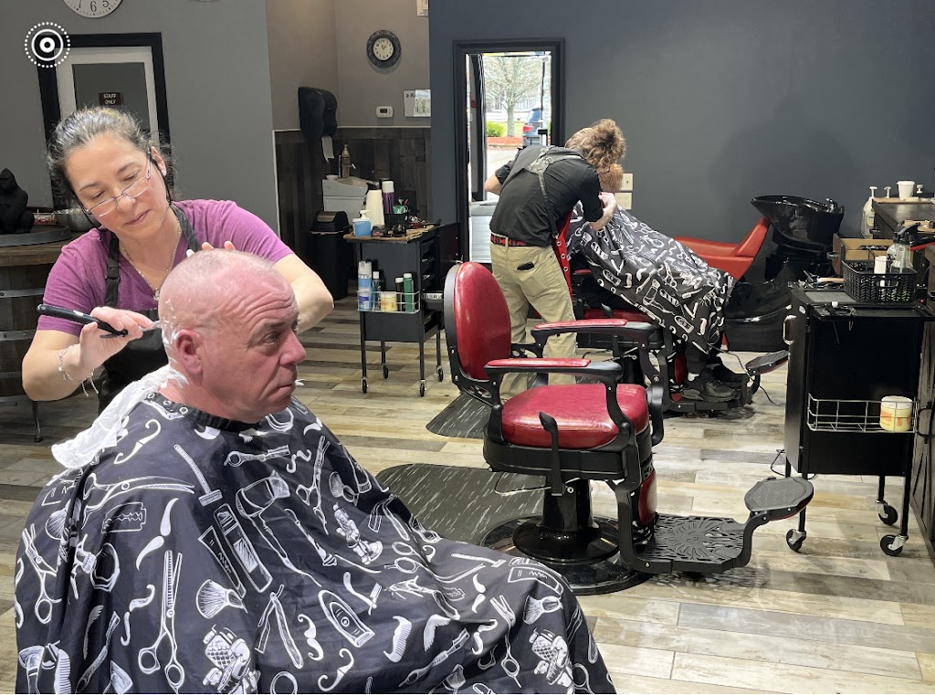 Nene's Barber Shop 02072
