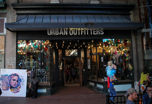 Clothing Store «Urban Outfitters», reviews and photos, 316 E Main St, Charlottesville, VA 22902, USA