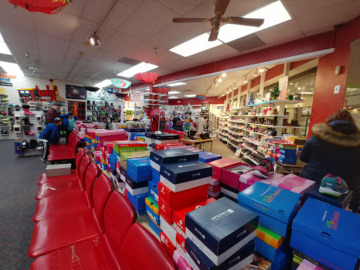 Shoe Store «Shoe Train», reviews and photos, 11325 Seven Locks Rd, Potomac, MD 20854, USA
