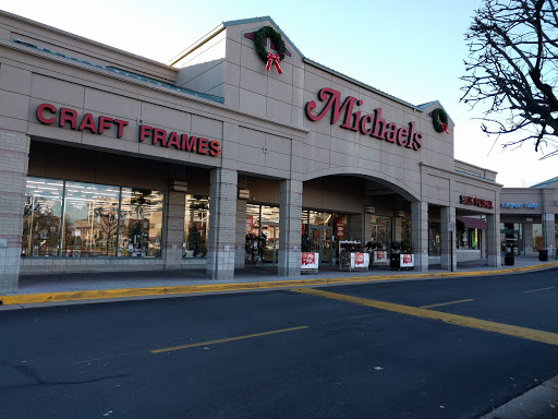 Michaels, 11630 Plaza America Dr, Reston, VA 20190, USA, 