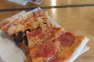 Mozza Pizza image