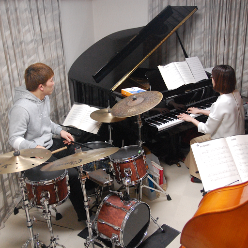 アキバ音楽教室(ドラム マリンバ)