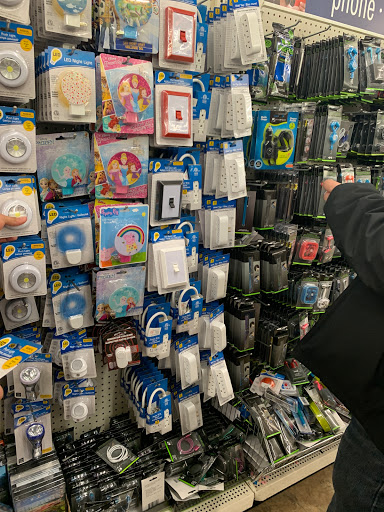 Dollar Store «Dollar Tree», reviews and photos, 340 W Army Trail Rd #120, Bloomingdale, IL 60108, USA
