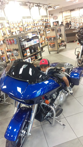Harley-Davidson Dealer «Harley-Davidson of Tampa», reviews and photos, 6920 N Dale Mabry Hwy, Tampa, FL 33614, USA