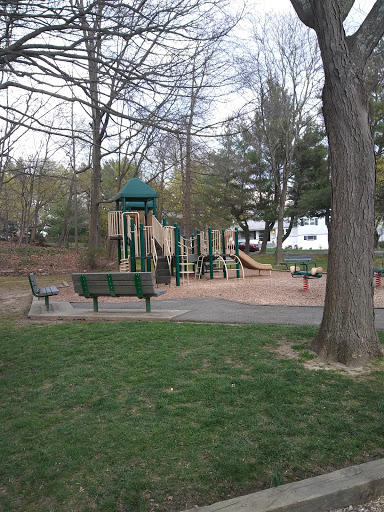 Park «Pinebrook Park», reviews and photos, 110 Ward Dr, New Rochelle, NY 10804, USA
