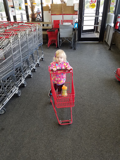 Grocery Store «Fareway Grocery», reviews and photos, 4016 Indian Hills Dr, Sioux City, IA 51108, USA