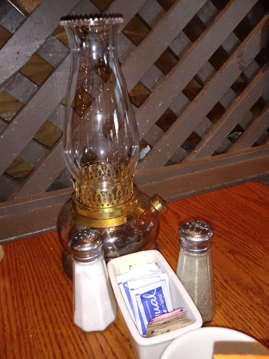 American Restaurant «Cracker Barrel Old Country Store», reviews and photos, 103 Paradise St, Manchester, TN 37355, USA