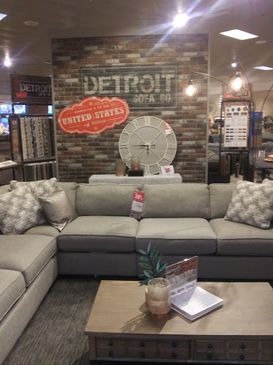 Furniture Store «Art Van Furniture - Waterford», reviews and photos, 5053 Dixie Hwy, Waterford Twp, MI 48329, USA