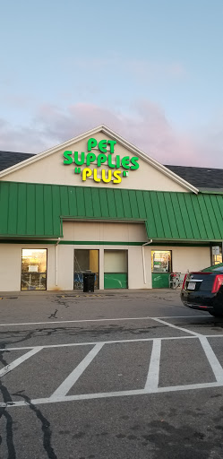 Pet Supply Store «Pet Supplies Plus», reviews and photos, 625 Southern Artery, Quincy, MA 02169, USA