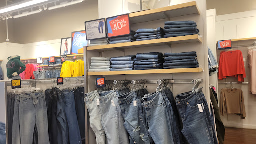 Clothing Store «Gap Outlet», reviews and photos, 1600 Saratoga Ave, San Jose, CA 95129, USA