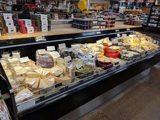 Grocery Store «Fred Meyer», reviews and photos, 11565 SW Pacific Hwy, Tigard, OR 97223, USA