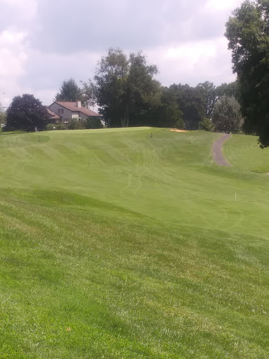 Golf Course «Holston Hills Country Club», reviews and photos, 1000 Country Club Rd, Marion, VA 24354, USA