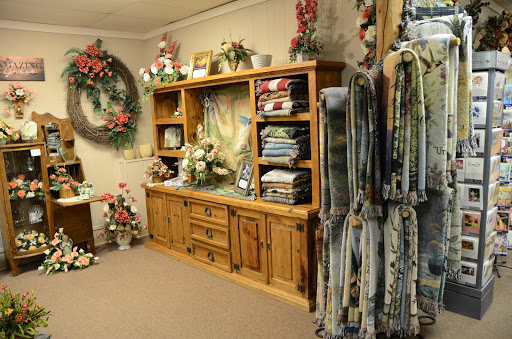 Florist «Bud & Bloom Florist & Gifts», reviews and photos, 22 E Main St, Mooresville, IN 46158, USA