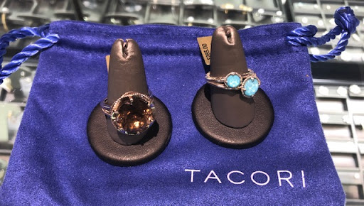 Jewelry Store «American Jewelry & Loan - Pontiac», reviews and photos, 546 N Telegraph Rd, Pontiac, MI 48341, USA