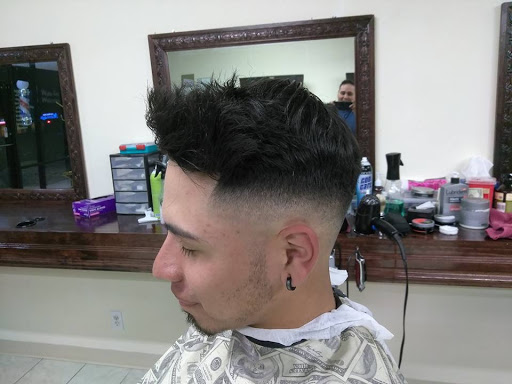 Barber Shop «Juarez Barbershop & Salon», reviews and photos, 1600 N Plano Rd #2400, Richardson, TX 75081, USA