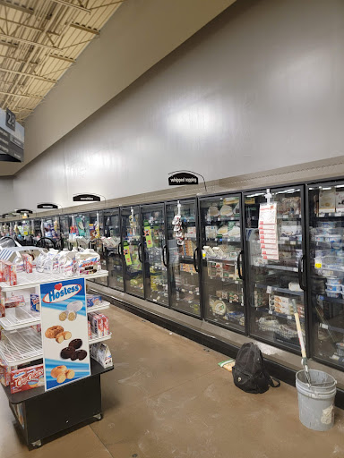 Shopping Mall «Poplar Plaza Shopping Center», reviews and photos, 3440 Poplar Ave, Memphis, TN 38111, USA