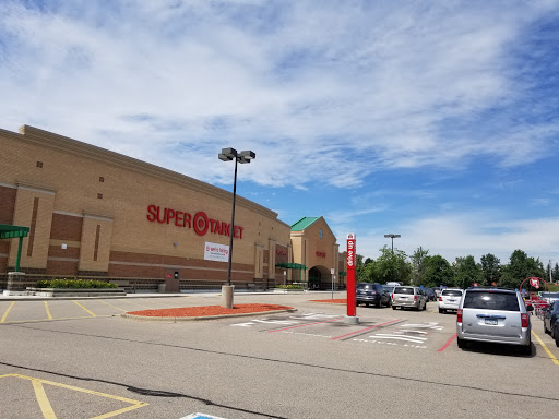 Department Store «Target», reviews and photos, 111 Pioneer Trail, Chaska, MN 55318, USA