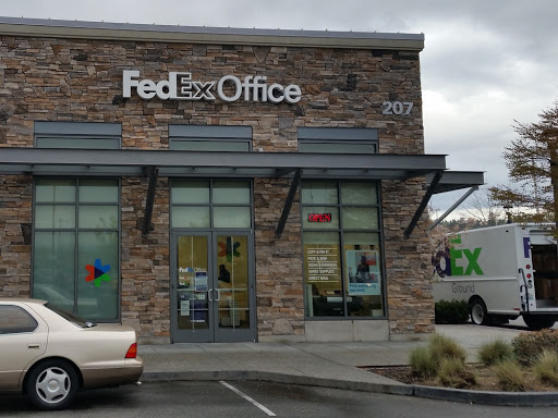 Print Shop «FedEx Office Print & Ship Center», reviews and photos, 207 W Kent Station St #107, Kent, WA 98032, USA