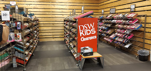 Shoe Store «DSW Designer Shoe Warehouse», reviews and photos, 3635 28th St SE, Grand Rapids, MI 49512, USA