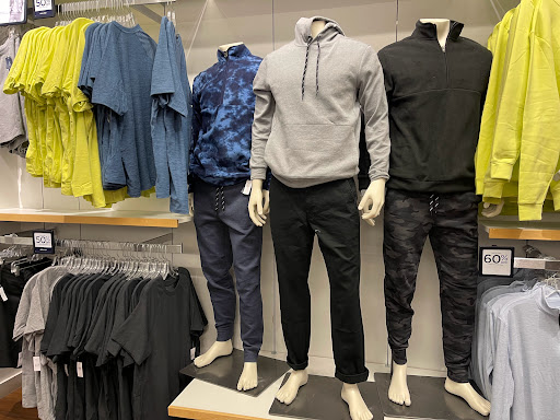 Clothing Store «Gap Outlet», reviews and photos, 1600 Saratoga Ave, San Jose, CA 95129, USA