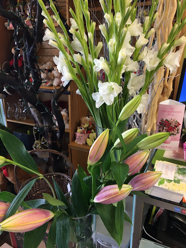 Florist «VIP Flowers», reviews and photos, 11050 SE Powell Blvd #377, Portland, OR 97266, USA