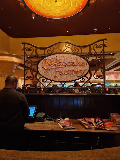 Restaurant «The Cheesecake Factory», reviews and photos, 401 Bellevue Way NE, Bellevue, WA 98004, USA