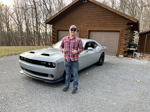 Used Car Dealer «Apple CDJR of Hanover», reviews and photos, 200 Eisenhower Dr, Hanover, PA 17331, USA