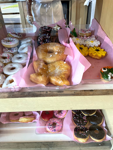 Donut Shop «River Oaks Donuts», reviews and photos, 3601 Westheimer Rd, Houston, TX 77027, USA